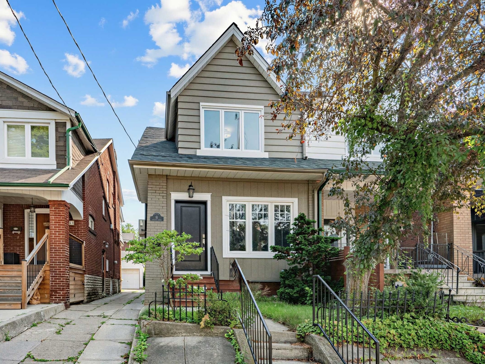 61 Appleton Ave Exterior